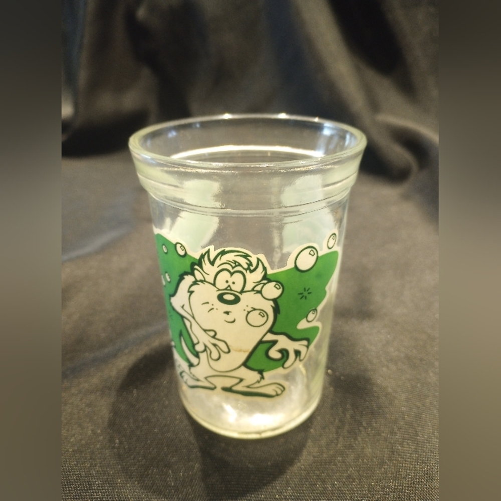 VINTAGE Welch's Jelly Jar Glass Tasmanian Devil, 1994 Looney Tunes